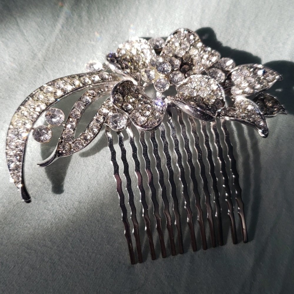 NEW Swarovski Crystal Clip - Orchid Flower